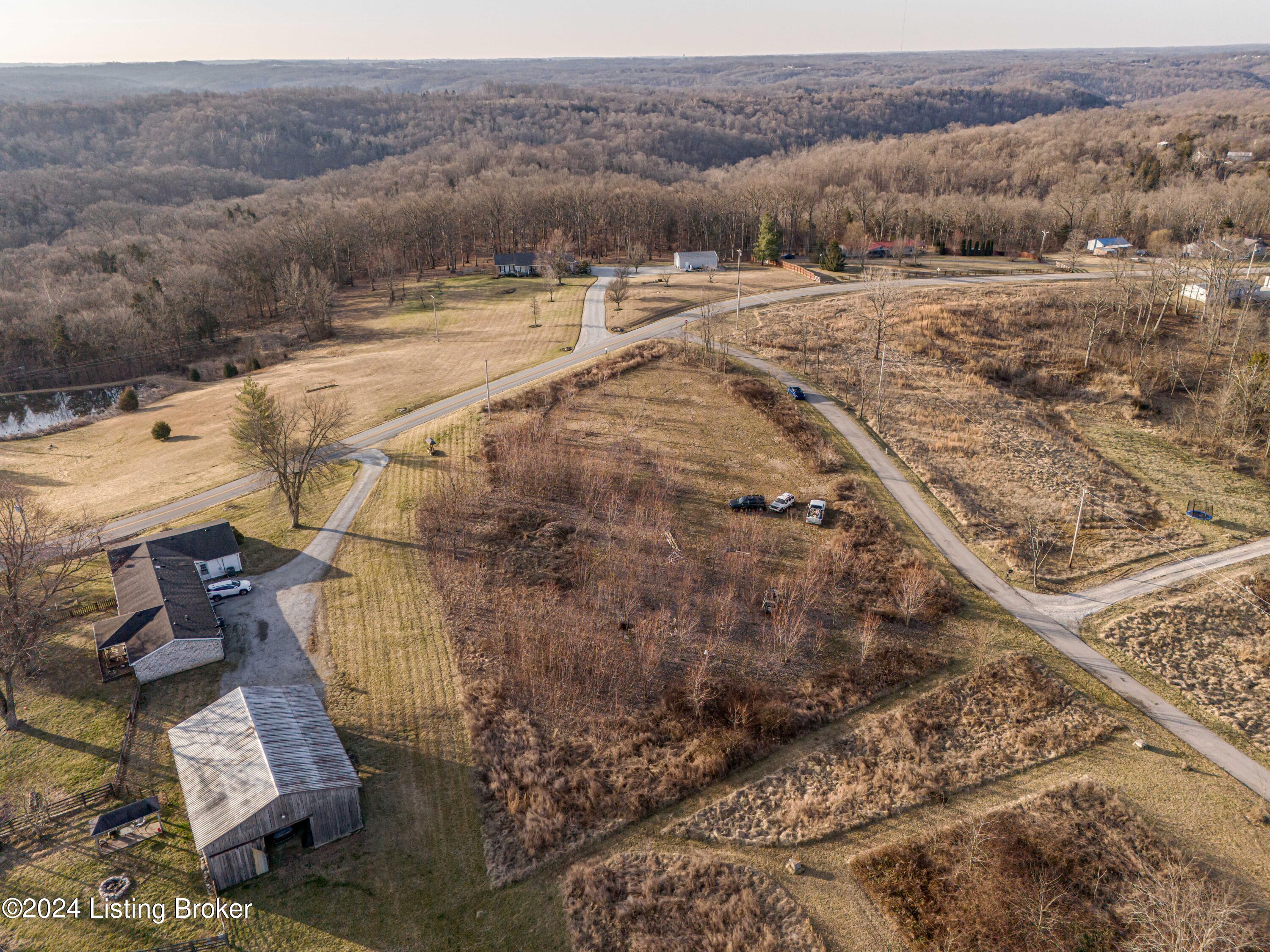 70 Toombs Road Bedford, KY 40006 - Photo 8 of 12 DJI_20230809093728_0509_D