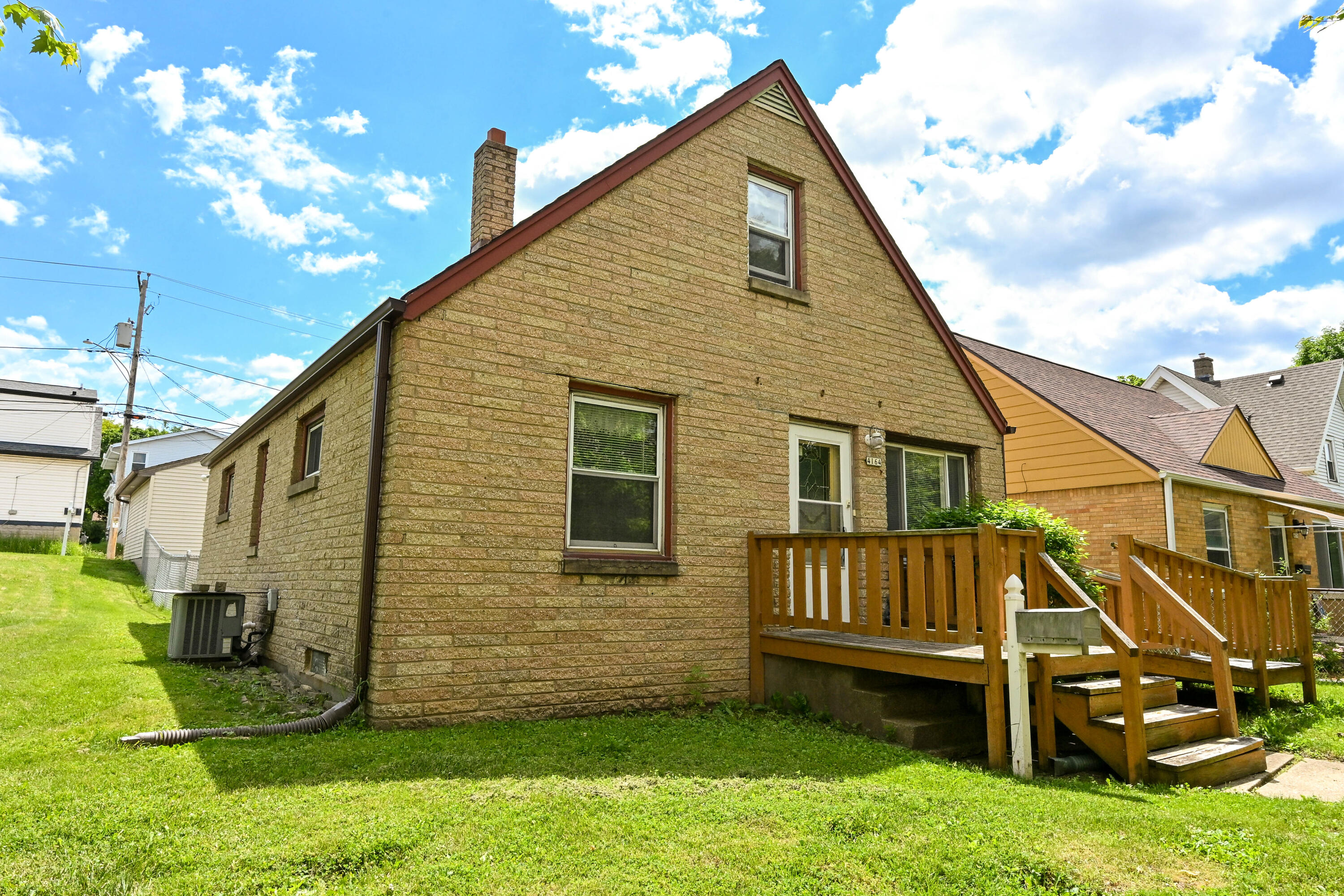 4164 South 4th Street Milwaukee, WI 53207 - Photo 3 of 30 DZ4164-3