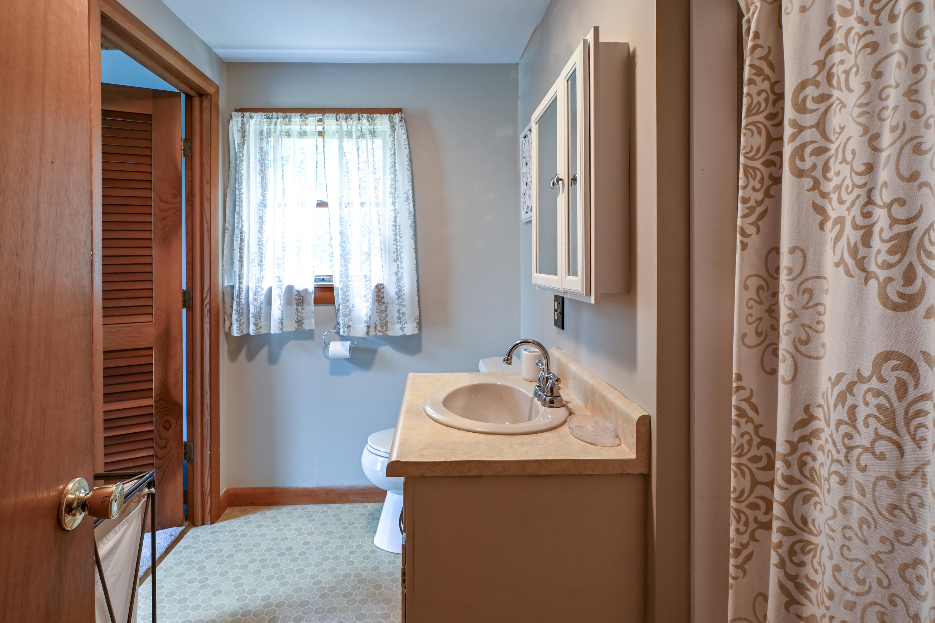 24 Kings Court Wells, ME 04090 - Photo 2 of 14 2nd Full bath