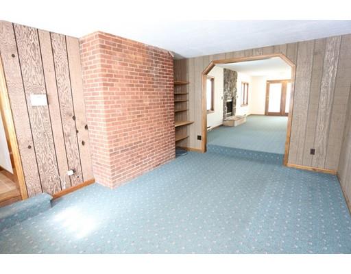 11 Normandy Road South Hadley, MA 01075 - Photo 11 of 27 Gallery Image 11