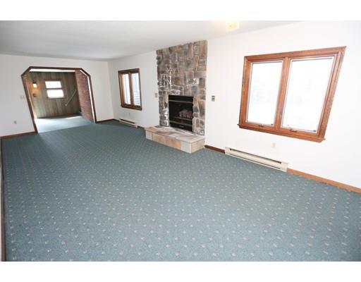 11 Normandy Road South Hadley, MA 01075 - Photo 12 of 27 Gallery Image 12