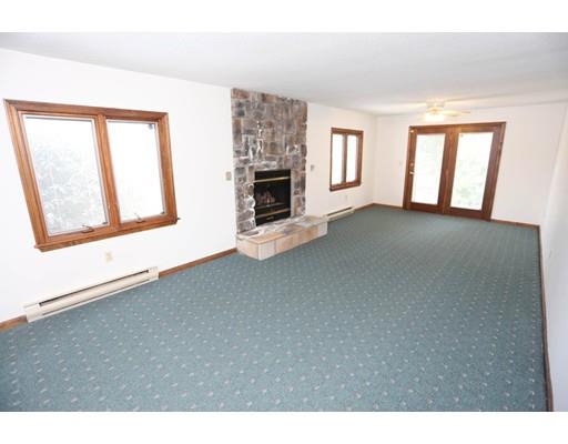 11 Normandy Road South Hadley, MA 01075 - Photo 13 of 27 Gallery Image 13