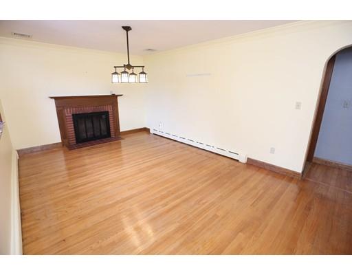 11 Normandy Road South Hadley, MA 01075 - Photo 8 of 27 Gallery Image 8