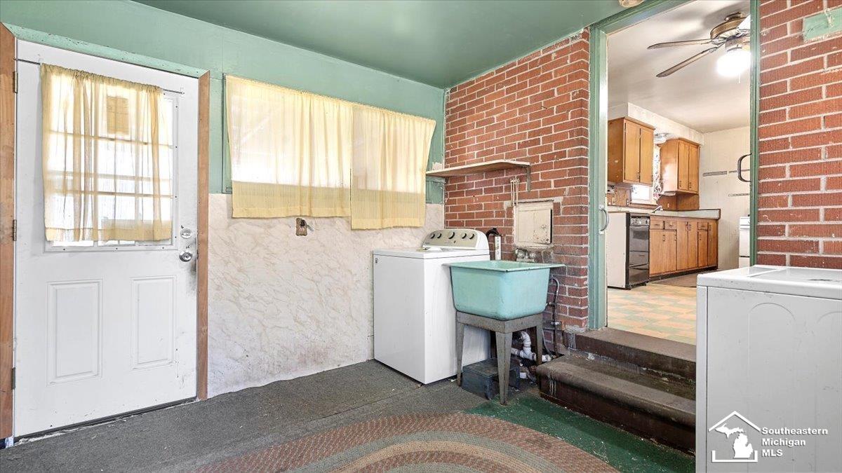 10075 Holland Road Taylor, MI 48180 - Photo 22 of 37 50170302-f26e1a8e-53fc-4c04-bfaa-b79f2973024b.JPG