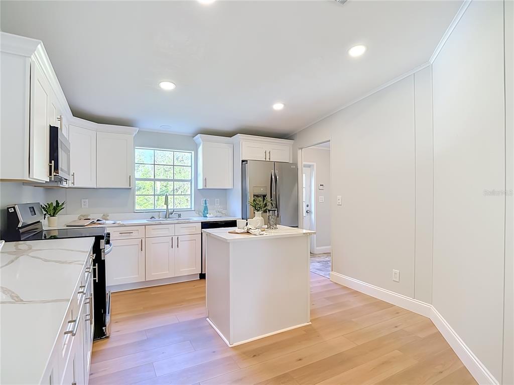 33124 Jamette Road Dade City, FL 33523 - Photo 8 of 39 Gallery Image 8