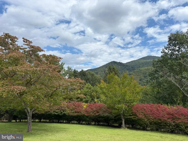 $899,000 | 60 Mountain Breeze Lane, Syria, VA 22743