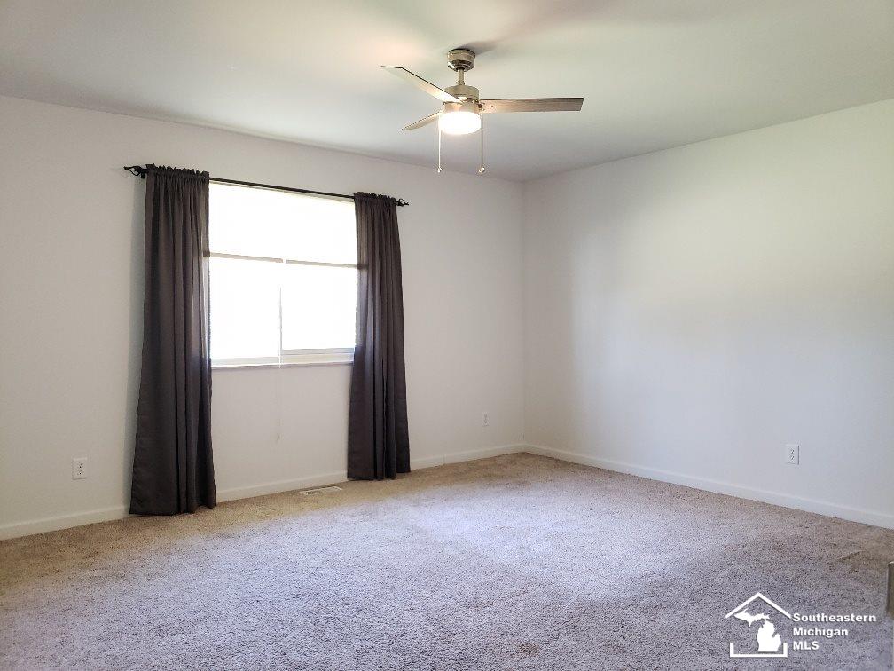 28155 Elwell Road Belleville, MI 48111 - Photo 17 of 30 Gallery Image 17