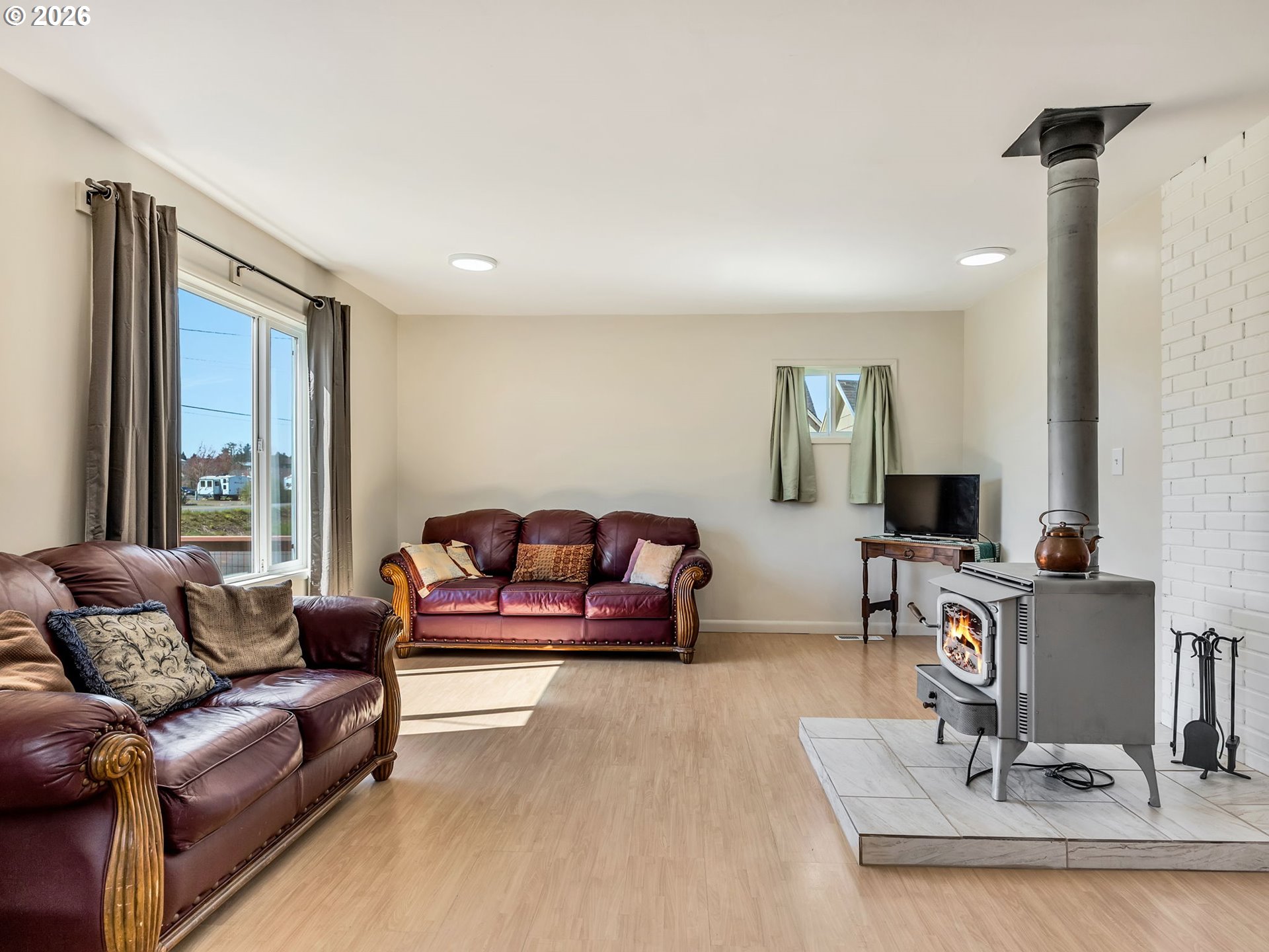 92277 Youngs River Road Astoria, OR 97103 - Photo 5 of 35