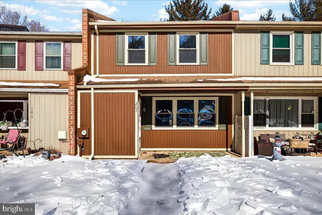 $225,000 | 207 Westbury Court, Downingtown, PA 19335