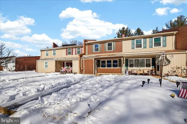 $225,000 | 207 Westbury Court, Downingtown, PA 19335