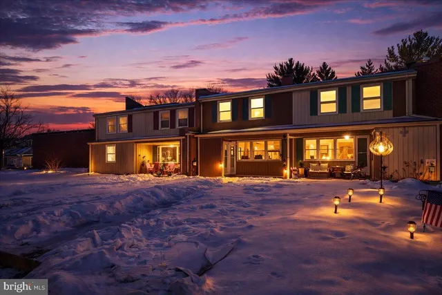 $225,000 | 207 Westbury Court, Downingtown, PA 19335