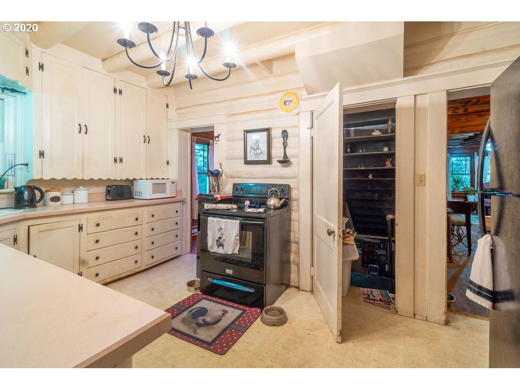 8041 Buckhorn Road Roseburg, OR 97470 - Photo 7 of 29 Gallery Image 7