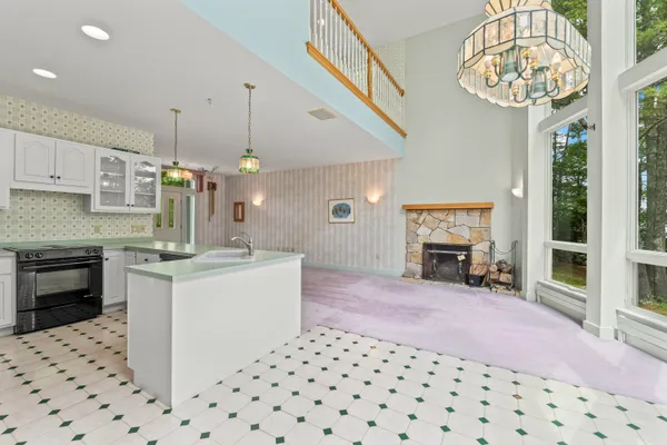 $649,000 | 73 Hodsdon Lane, Jefferson, ME 04348