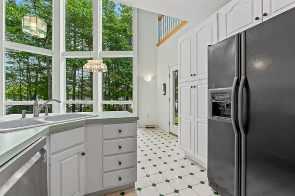 $649,000 | 73 Hodsdon Lane, Jefferson, ME 04348