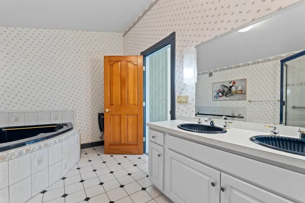 $649,000 | 73 Hodsdon Lane, Jefferson, ME 04348