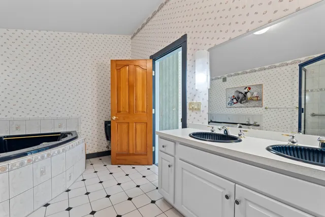 $699,000 | 73 Hodsdon Lane, Jefferson, ME 04348