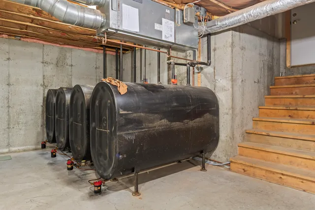 $699,000 | 73 Hodsdon Lane, Jefferson, ME 04348