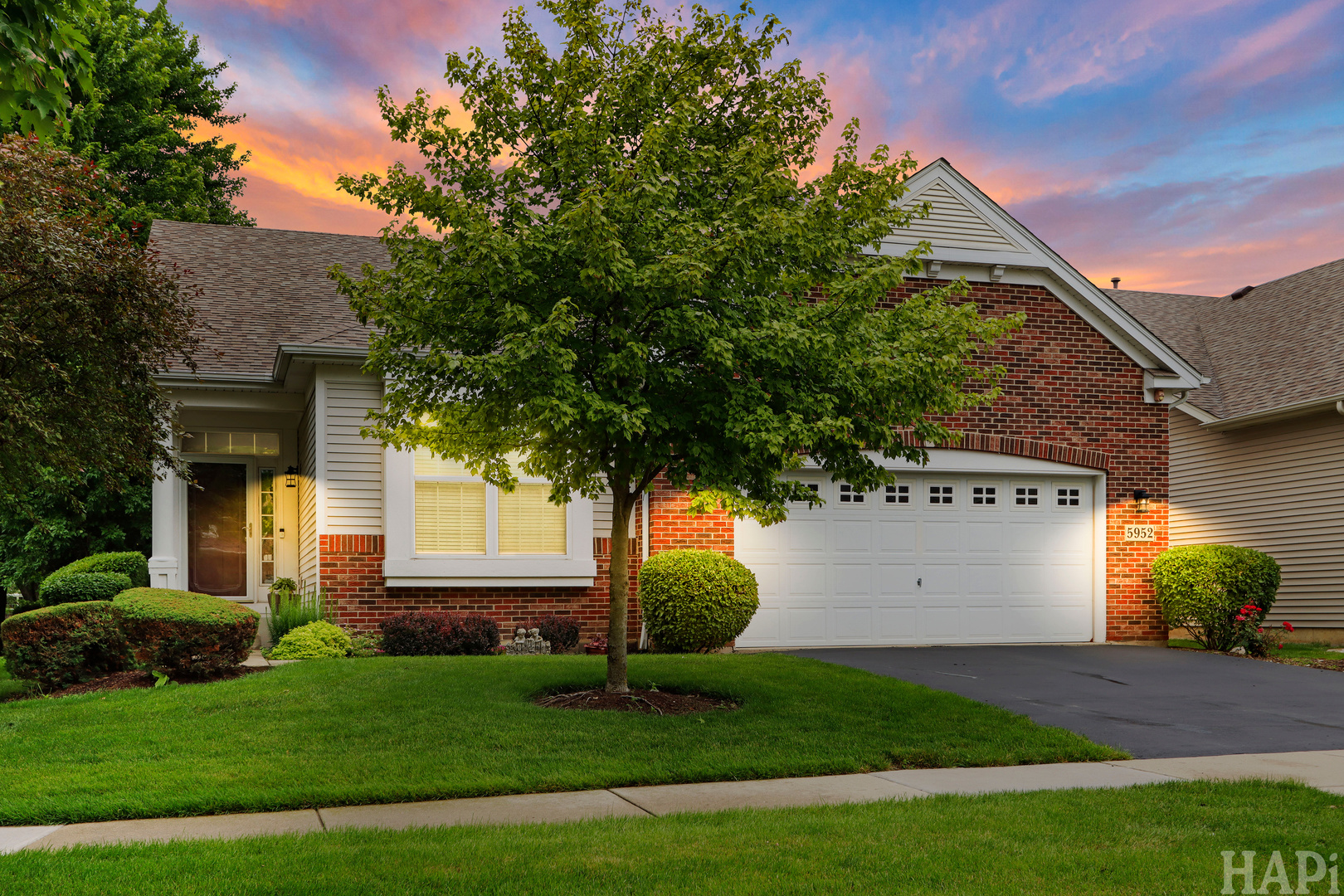 5952 Leeds Road Hoffman Estates, IL 60192 - Photo 24 of 29