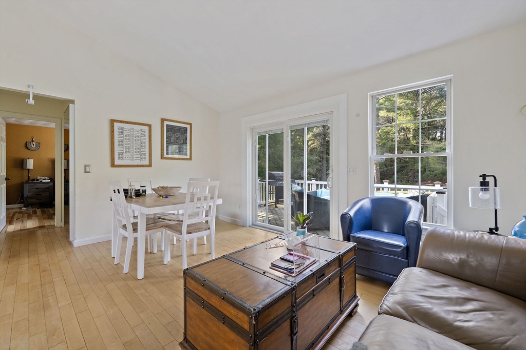 296 Raymond Road Plymouth, MA 02360 - Photo 8 of 25 Gallery Image 8