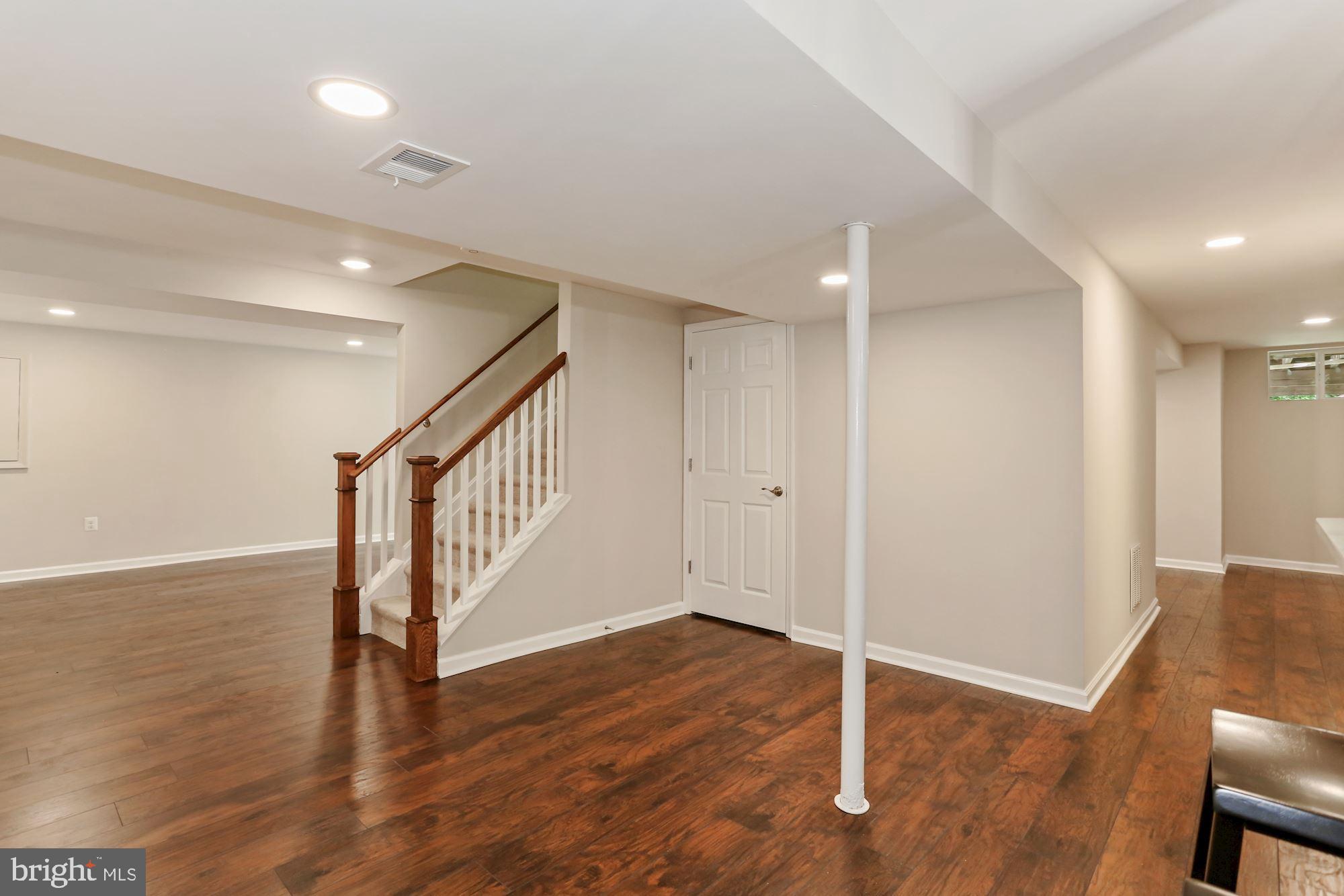 1804 Batten Hollow Road Vienna, VA 22182 - Photo 50 of 74 Gallery Image 50