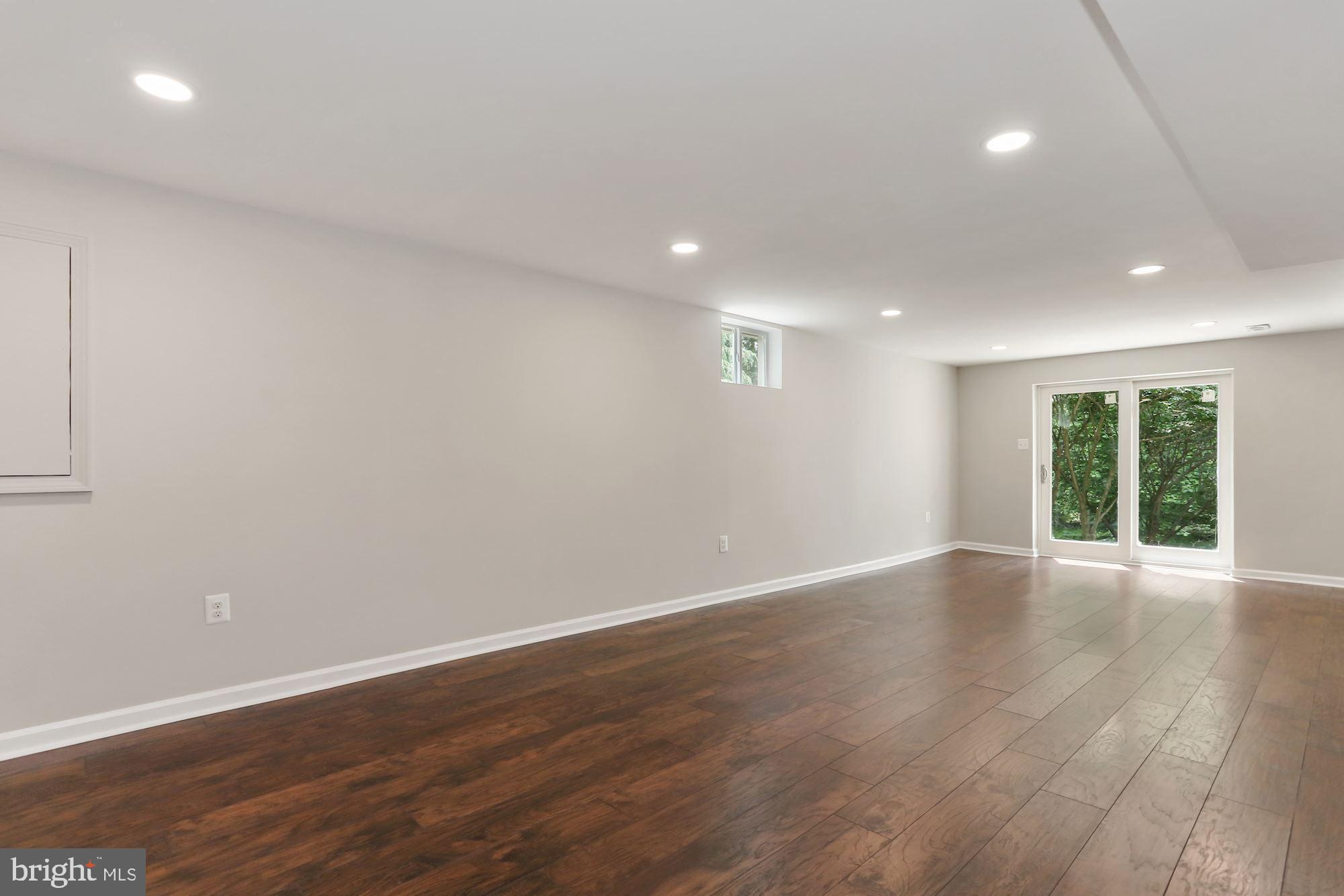 1804 Batten Hollow Road Vienna, VA 22182 - Photo 52 of 74 Gallery Image 52