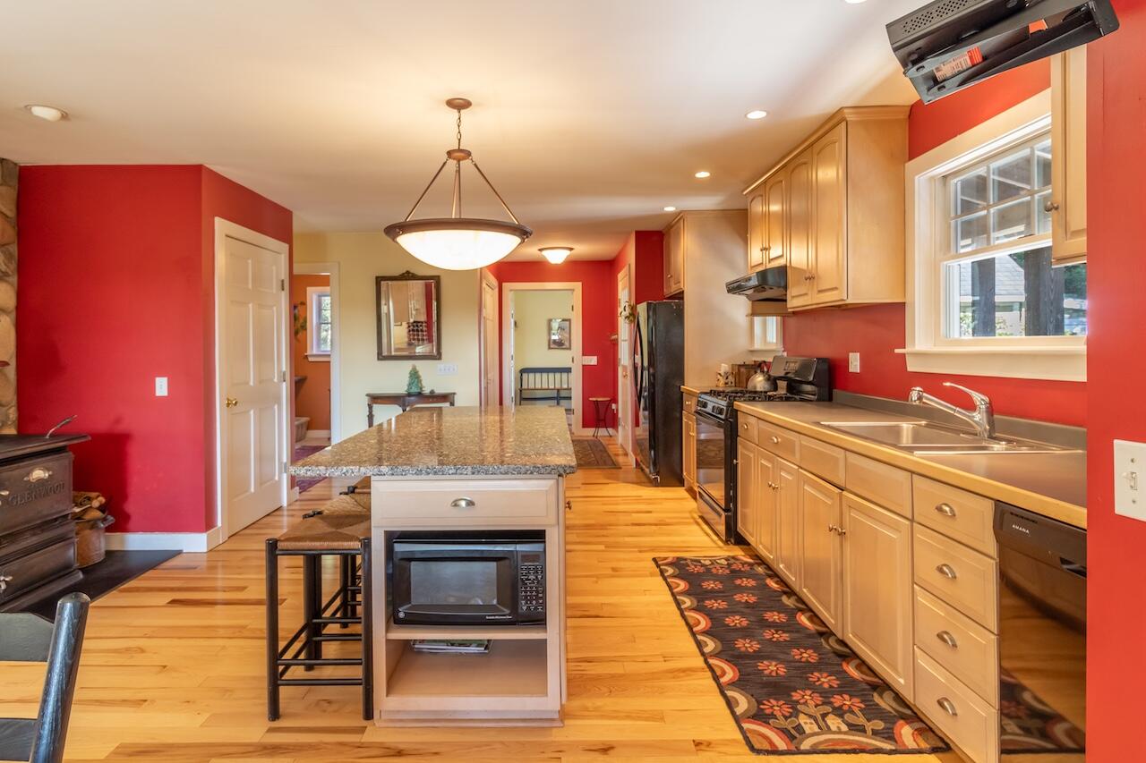 177 Richtown Road Bernard, ME 04612 - Photo 12 of 59 Kitchen