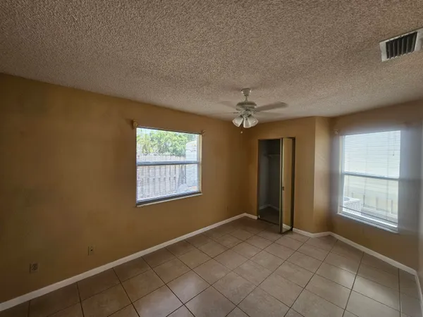 $1,450 | 903 Northwest Spruce Ridge Drive, Unit 4, Stuart, FL 34994