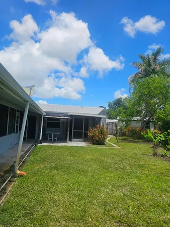 $1,450 | 903 Northwest Spruce Ridge Drive, Unit 4, Stuart, FL 34994