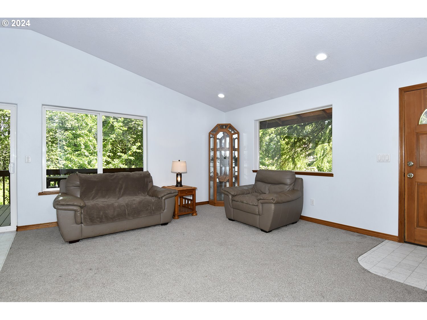 31955 Southeast Compton Road Boring, OR 97009 - Photo 5 of 48 a living room with furniture and a window