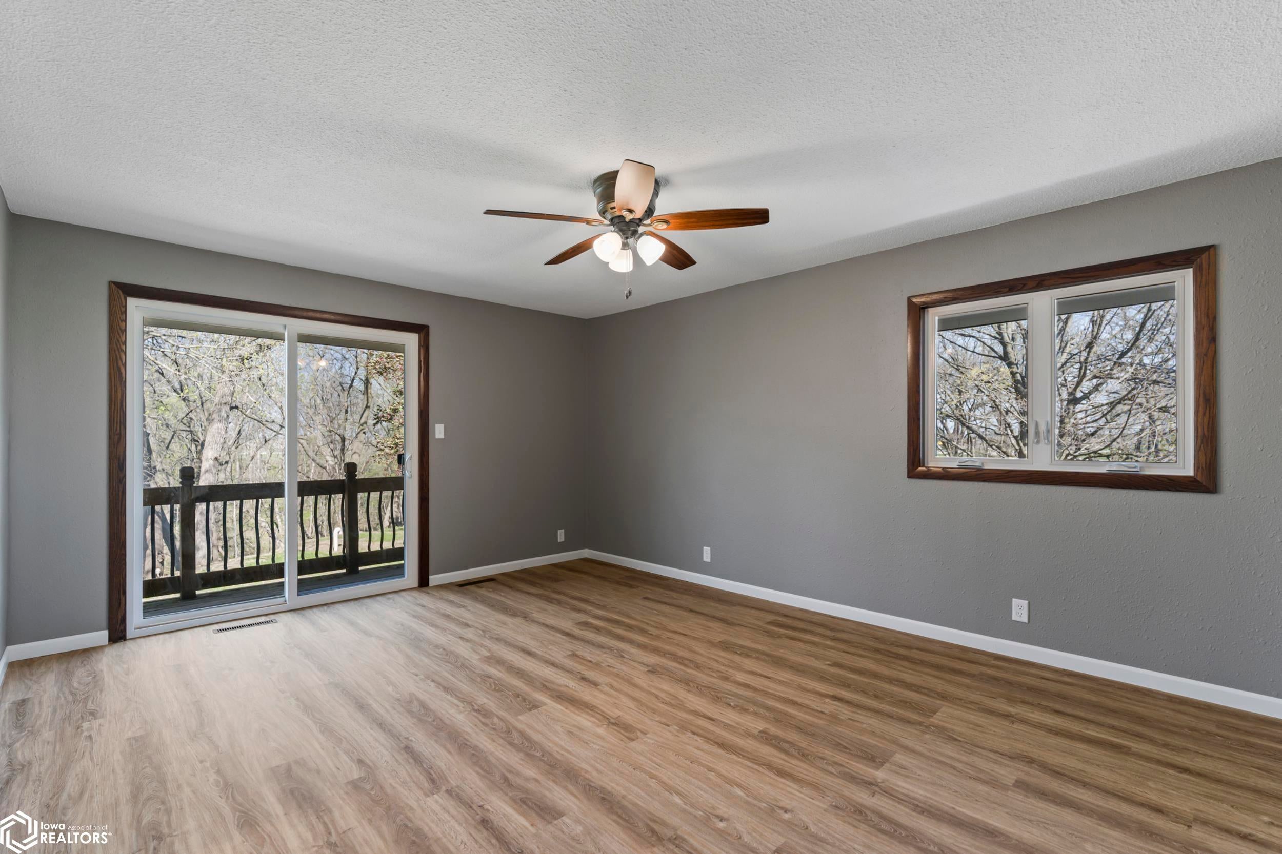2695 Timberlane Road Webster City, IA 50595 - Photo 29 of 45 Gallery Image 29