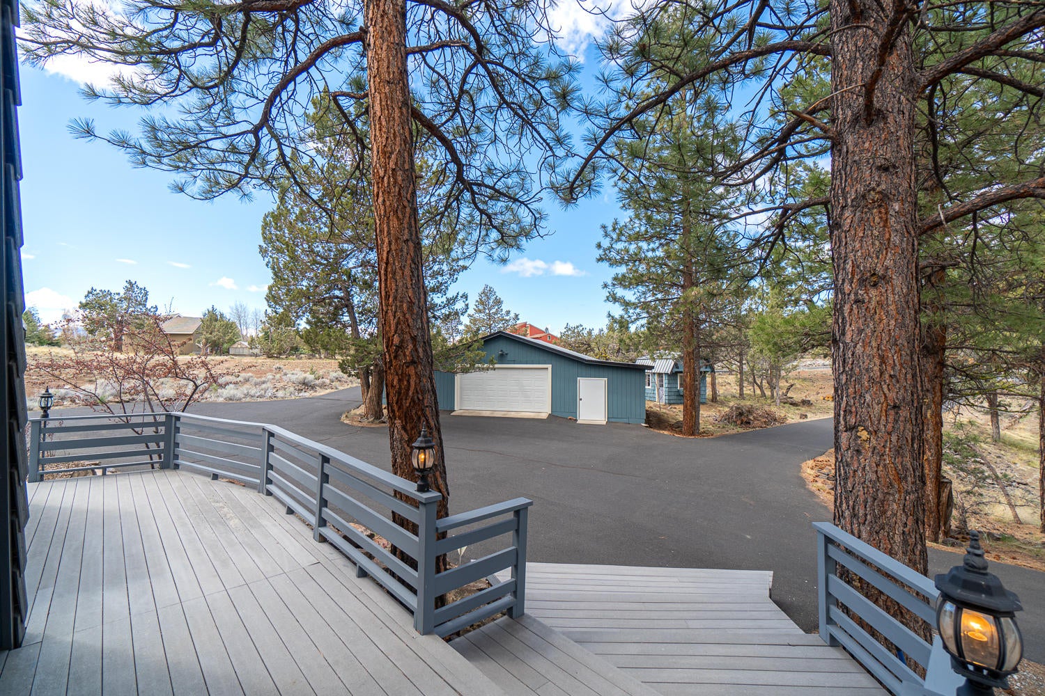 16057 Cattle Drive Road Sisters, OR 97759 - Photo 38 of 49 Exterior