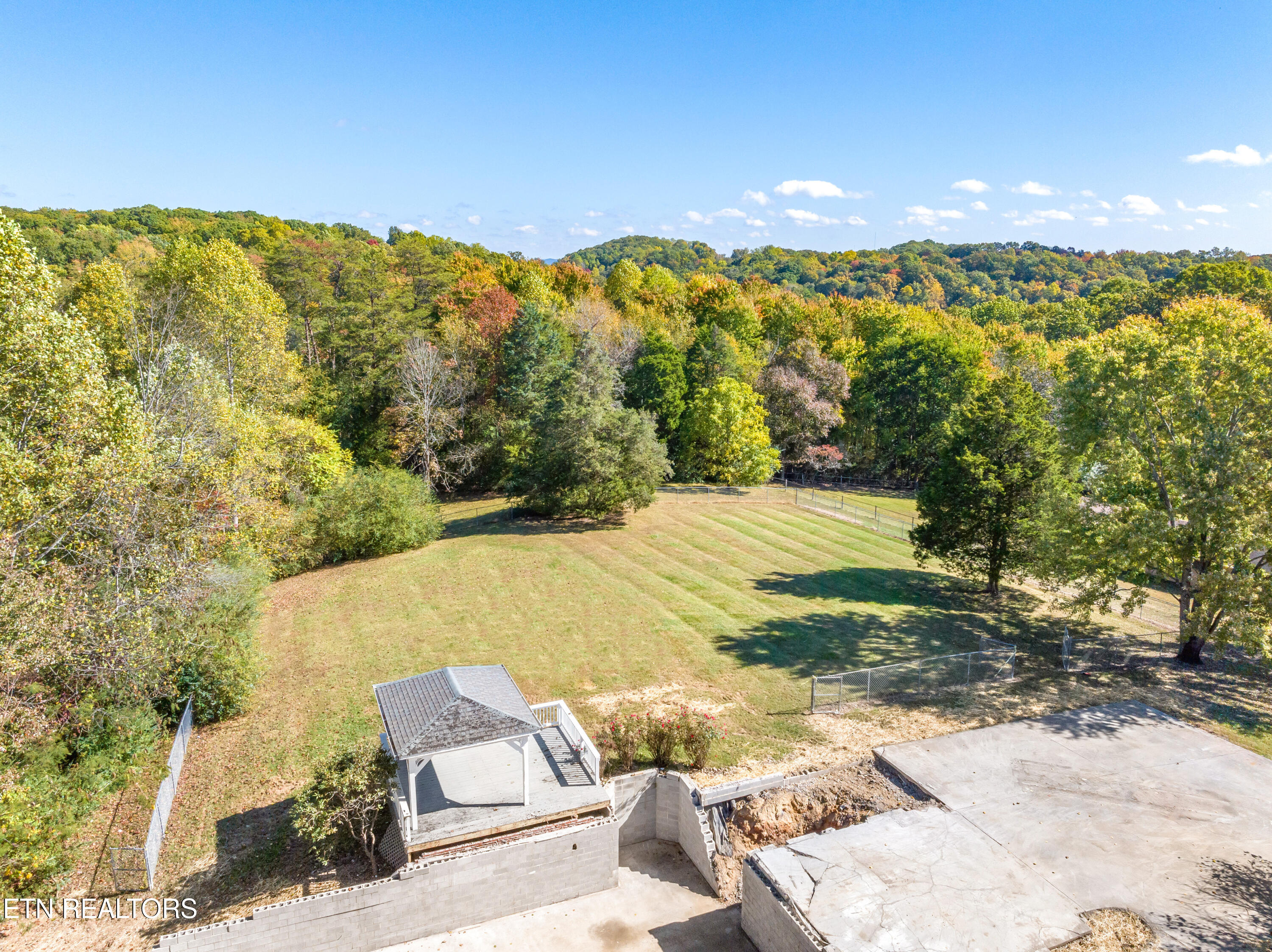 162 Pleasant View Loop Clinton, TN 37716 - Photo 20 of 28 162 Pleasant View Loop-20