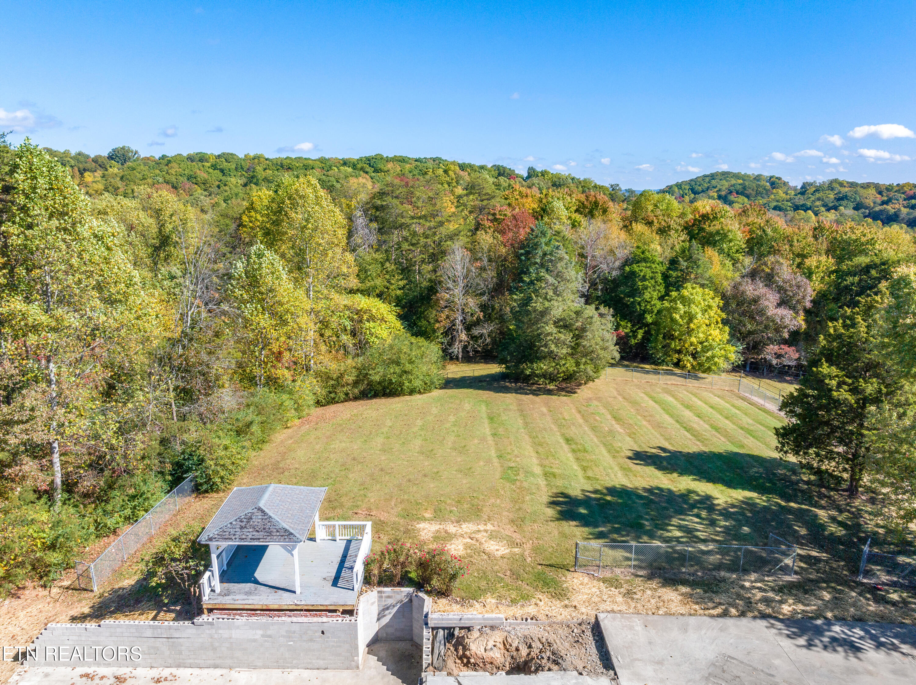162 Pleasant View Loop Clinton, TN 37716 - Photo 21 of 28 162 Pleasant View Loop-21