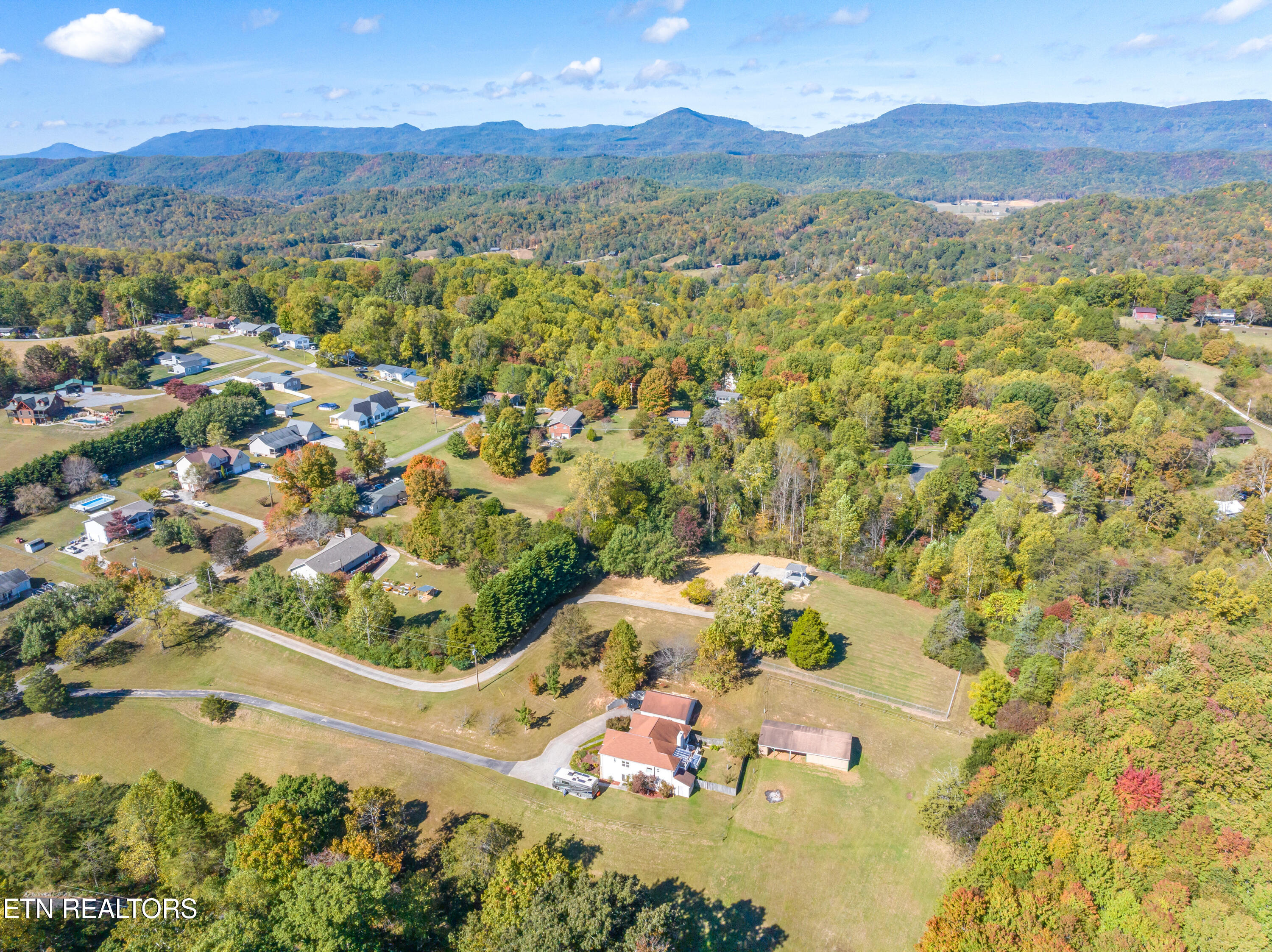 162 Pleasant View Loop Clinton, TN 37716 - Photo 26 of 28 162 Pleasant View Loop-26