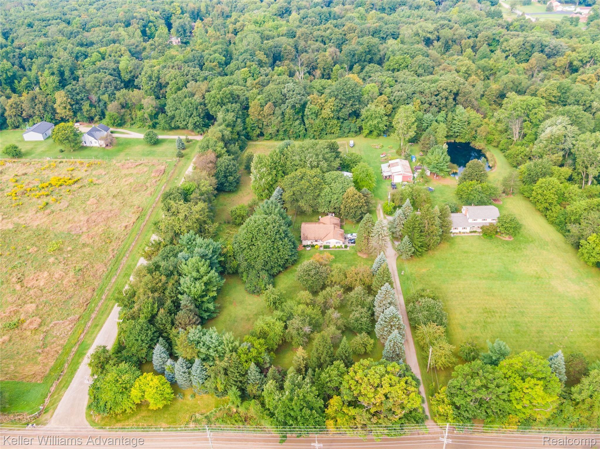 28101 Martindale Road New Hudson, MI 48165 - Photo 9 of 26 Aerial Exteriors (1 of 9).JPG