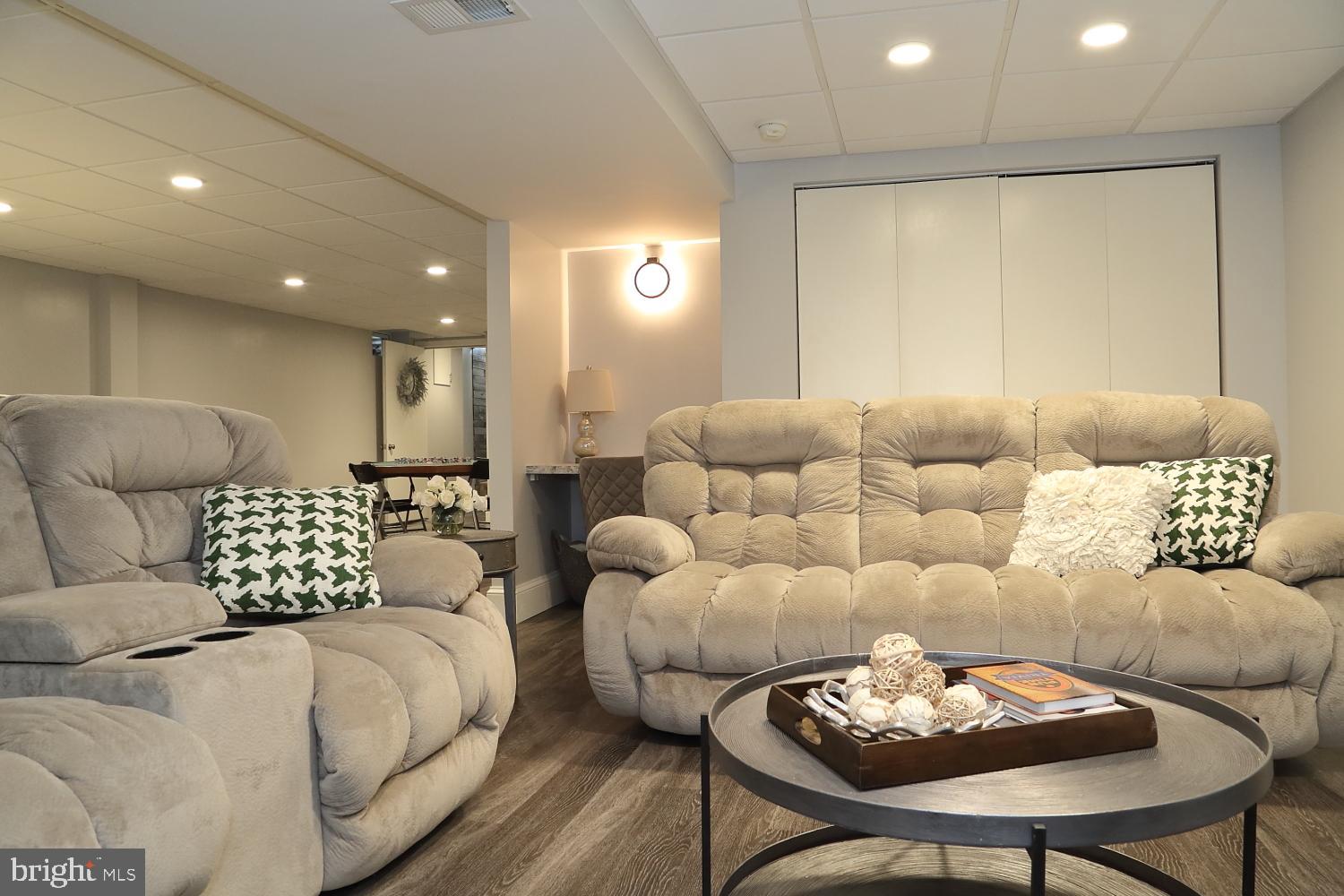 1627 Peony Road Lancaster, PA 17602 - Photo 28 of 36 Gallery Image 28
