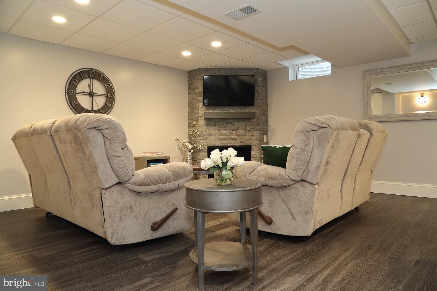 1627 Peony Road Lancaster, PA 17602 - Photo 32 of 36 Gallery Image 32
