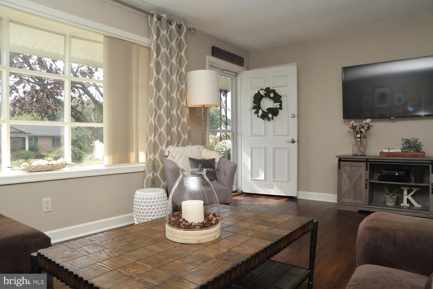 1627 Peony Road Lancaster, PA 17602 - Photo 8 of 36 Gallery Image 8