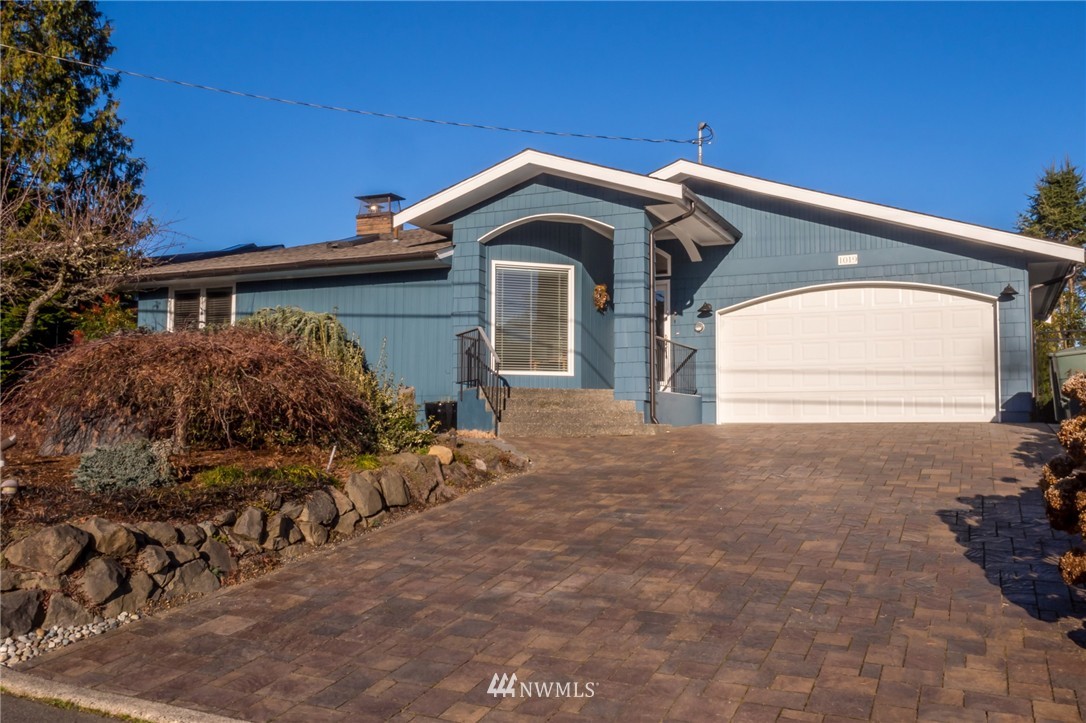 1019 Sprague Street Edmonds, WA 98020 - Photo 1 of 25 Gallery Image 1