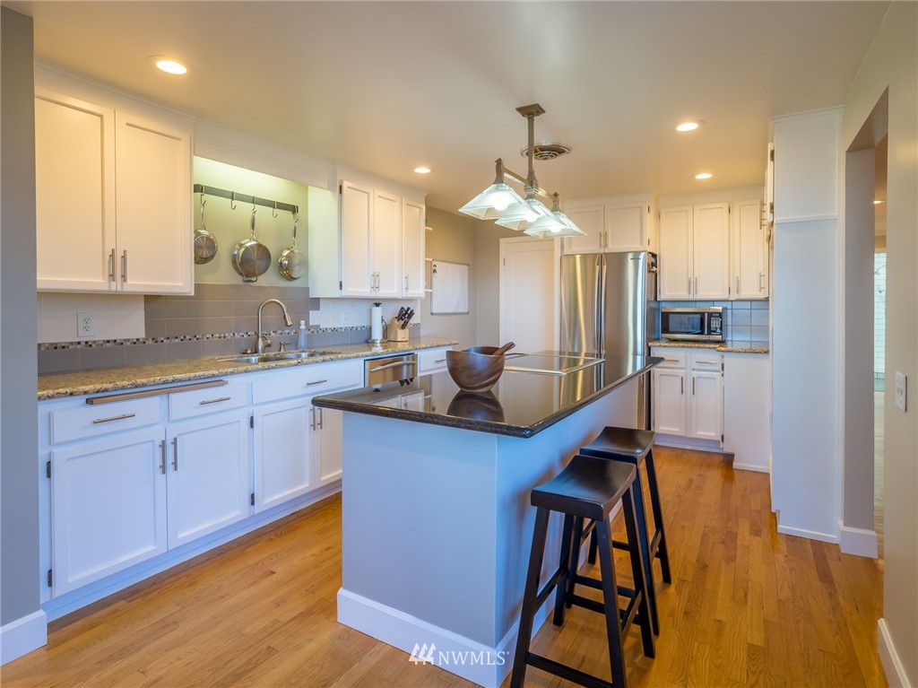 1019 Sprague Street Edmonds, WA 98020 - Photo 9 of 25 Gallery Image 9