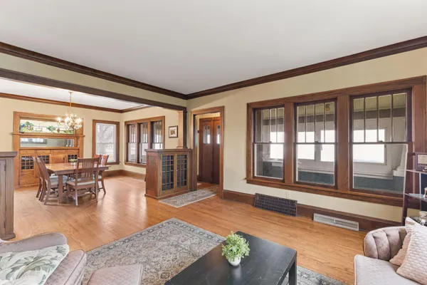 $335,000 | 202 Lake Boulevard South, Buffalo, MN 55313