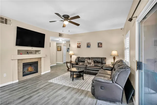 $289,900 | 3855 Wiggins Bay Street, Unit 103, Las Vegas, NV 89129