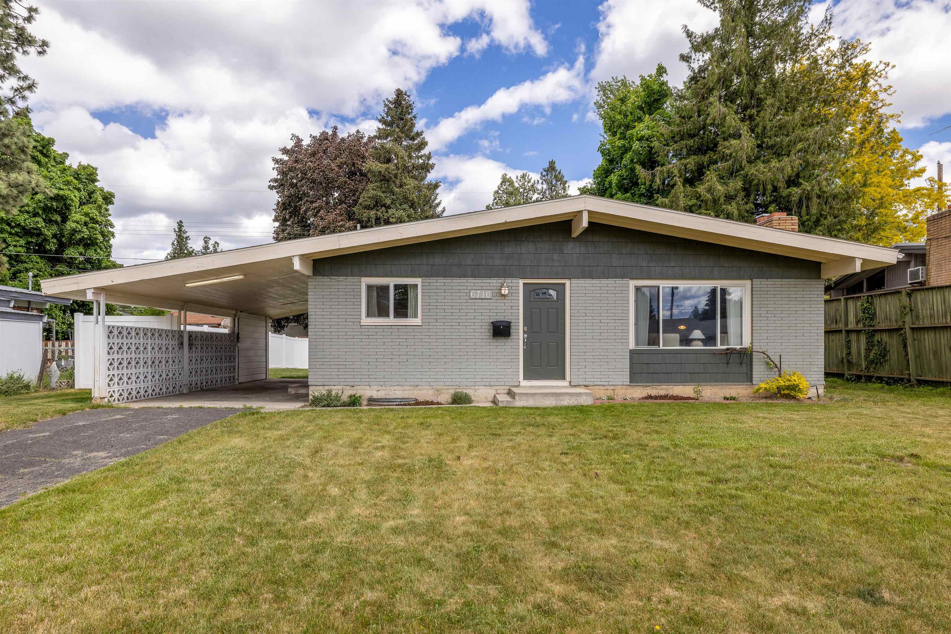 6710 North Post Street Spokane, WA 99208 - Photo 1 of 26 Gallery Image 1