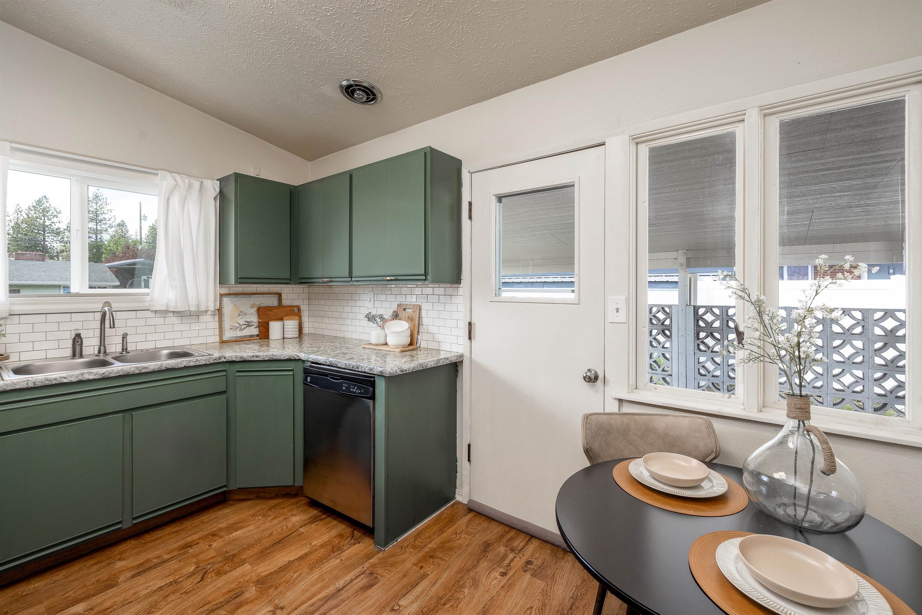 6710 North Post Street Spokane, WA 99208 - Photo 7 of 26 Gallery Image 7