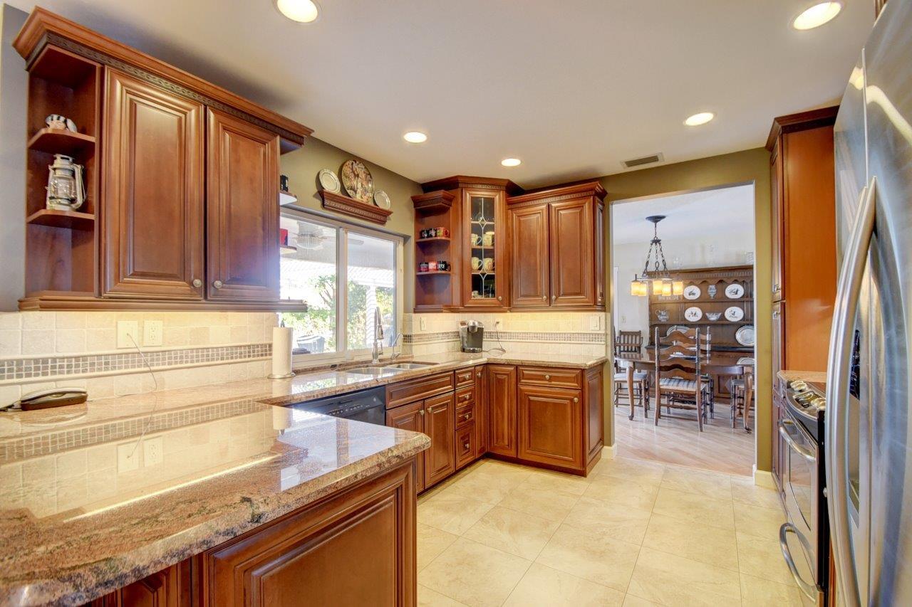 611 Northwest 16th Avenue Boca Raton, FL 33486 - Photo 11 of 45 Beautiful granite counters