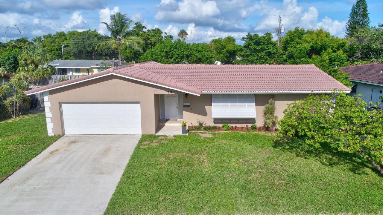 611 Northwest 16th Avenue Boca Raton, FL 33486 - Photo 2 of 45 Two car garage!