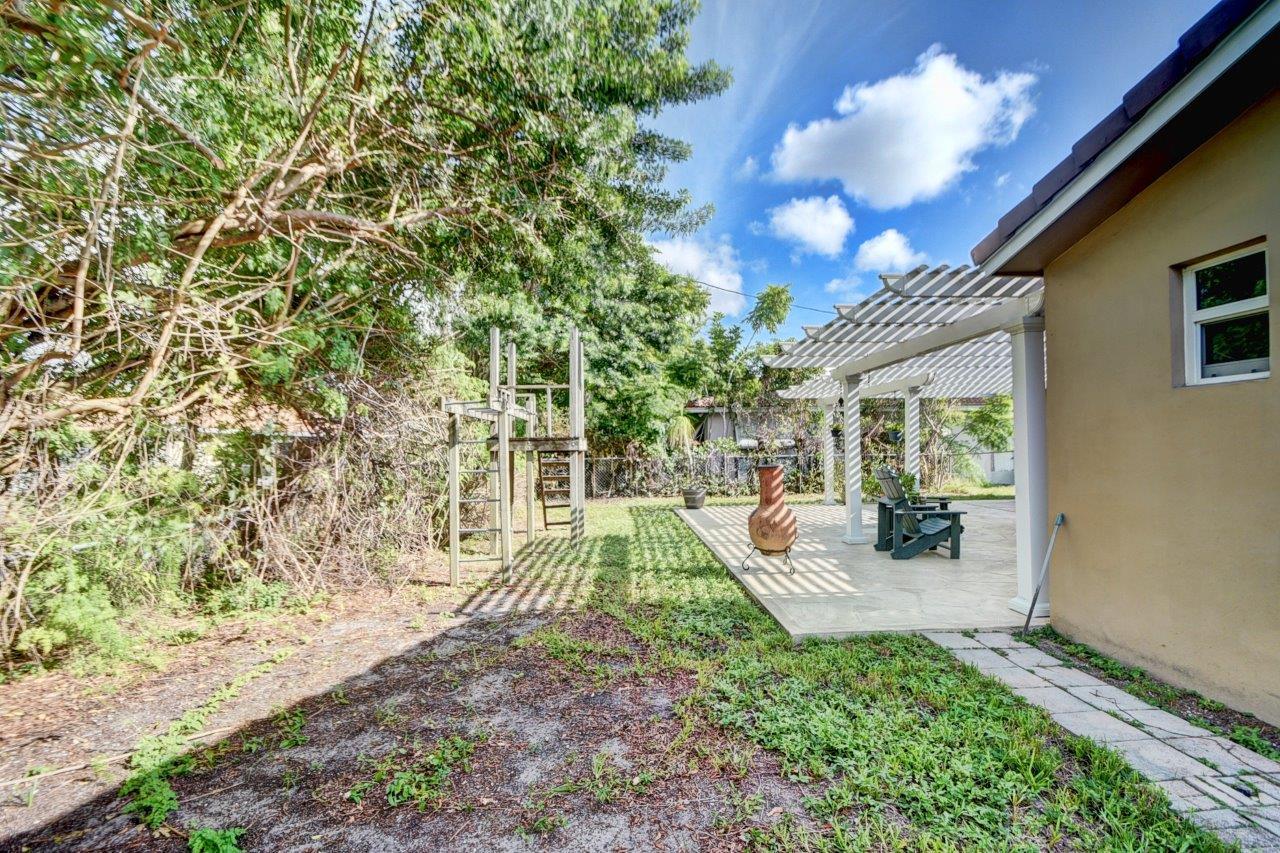 611 Northwest 16th Avenue Boca Raton, FL 33486 - Photo 35 of 45 Private backyard with room for pool