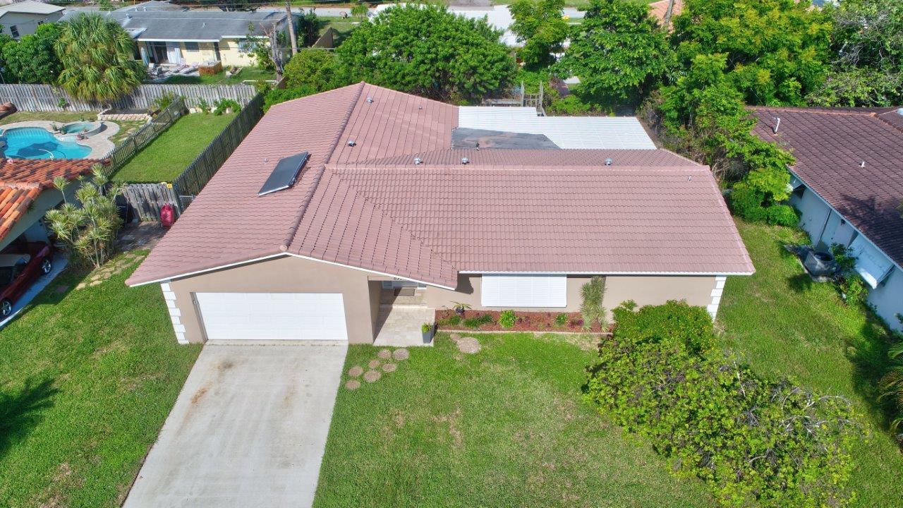 611 Northwest 16th Avenue Boca Raton, FL 33486 - Photo 37 of 45 Solar panel for water heater