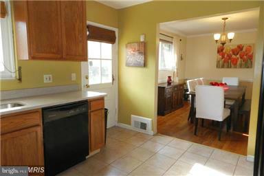 1101 Kathryn Road Silver Spring, MD 20904 - Photo 9 of 29 Kitchen