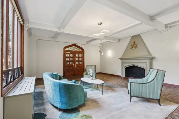 $199,000 | 1468 Midland Avenue, Unit 2C, Bronxville, NY 10708